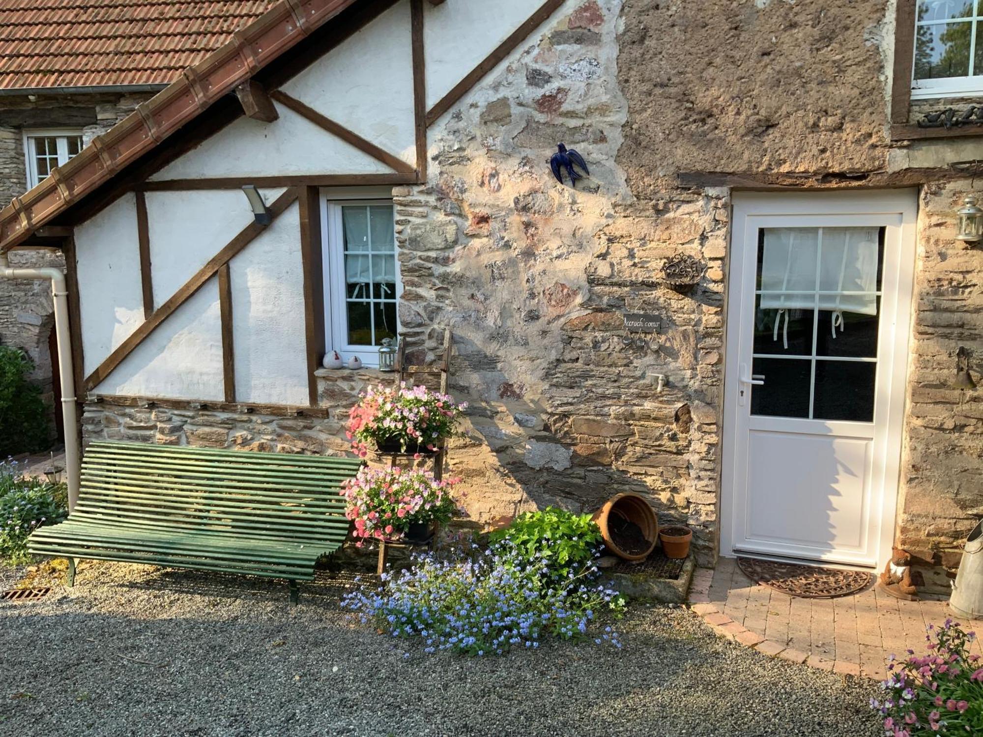 Bed and Breakfast Le Moulin De La Castellerie Moon-sur-Elle Zewnętrze zdjęcie