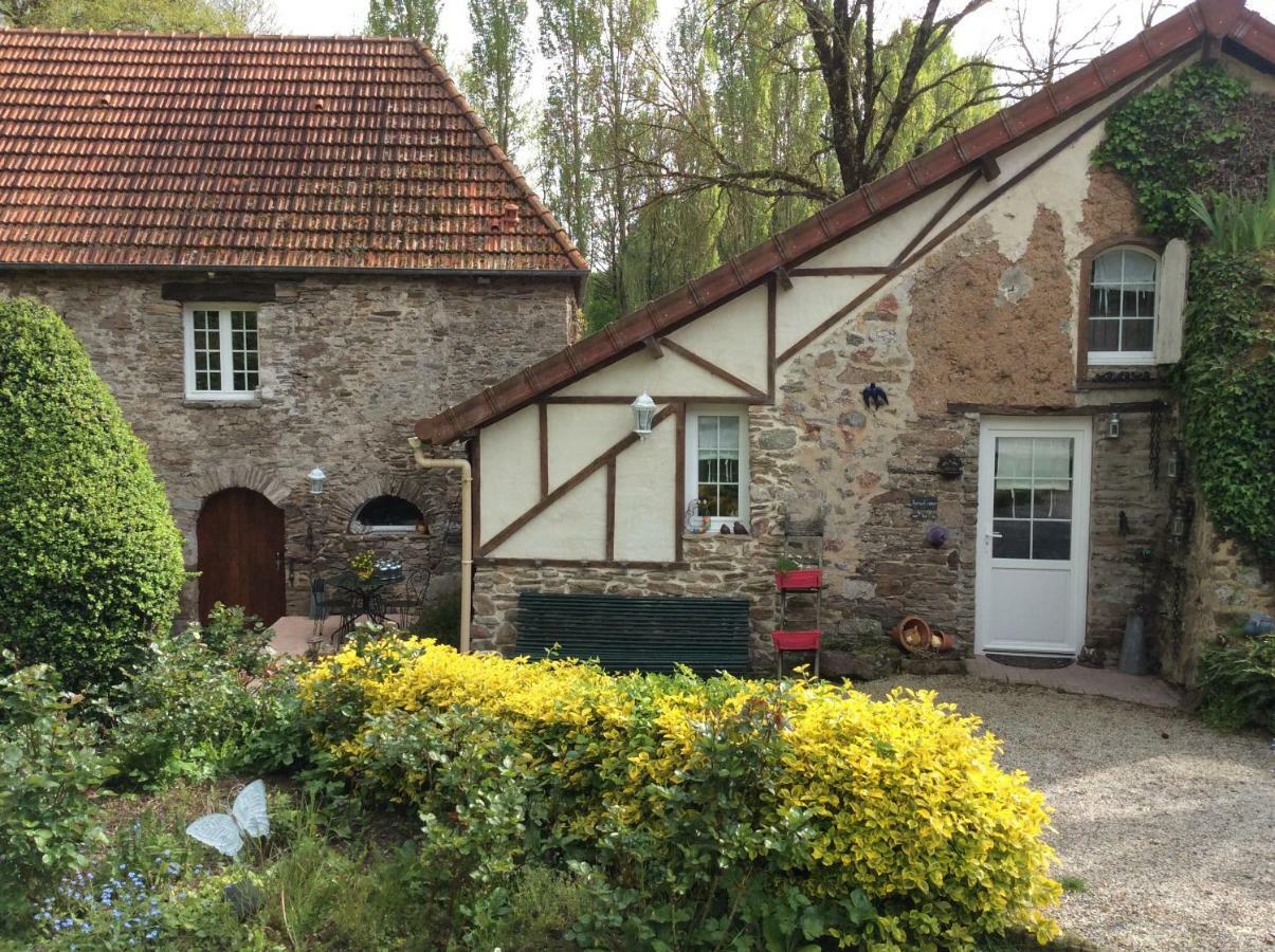 Bed and Breakfast Le Moulin De La Castellerie Moon-sur-Elle Zewnętrze zdjęcie